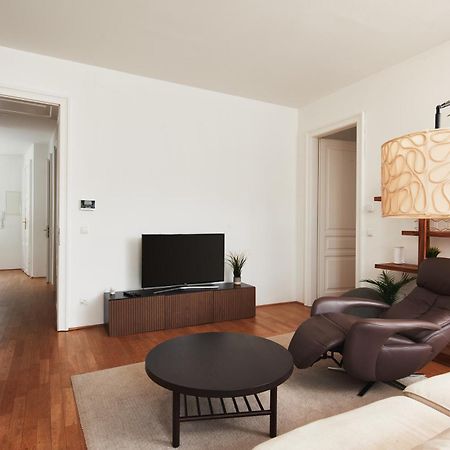 Stylish Designer Apartment At The Center Of Vienna Naschmarkt Viena Exterior foto