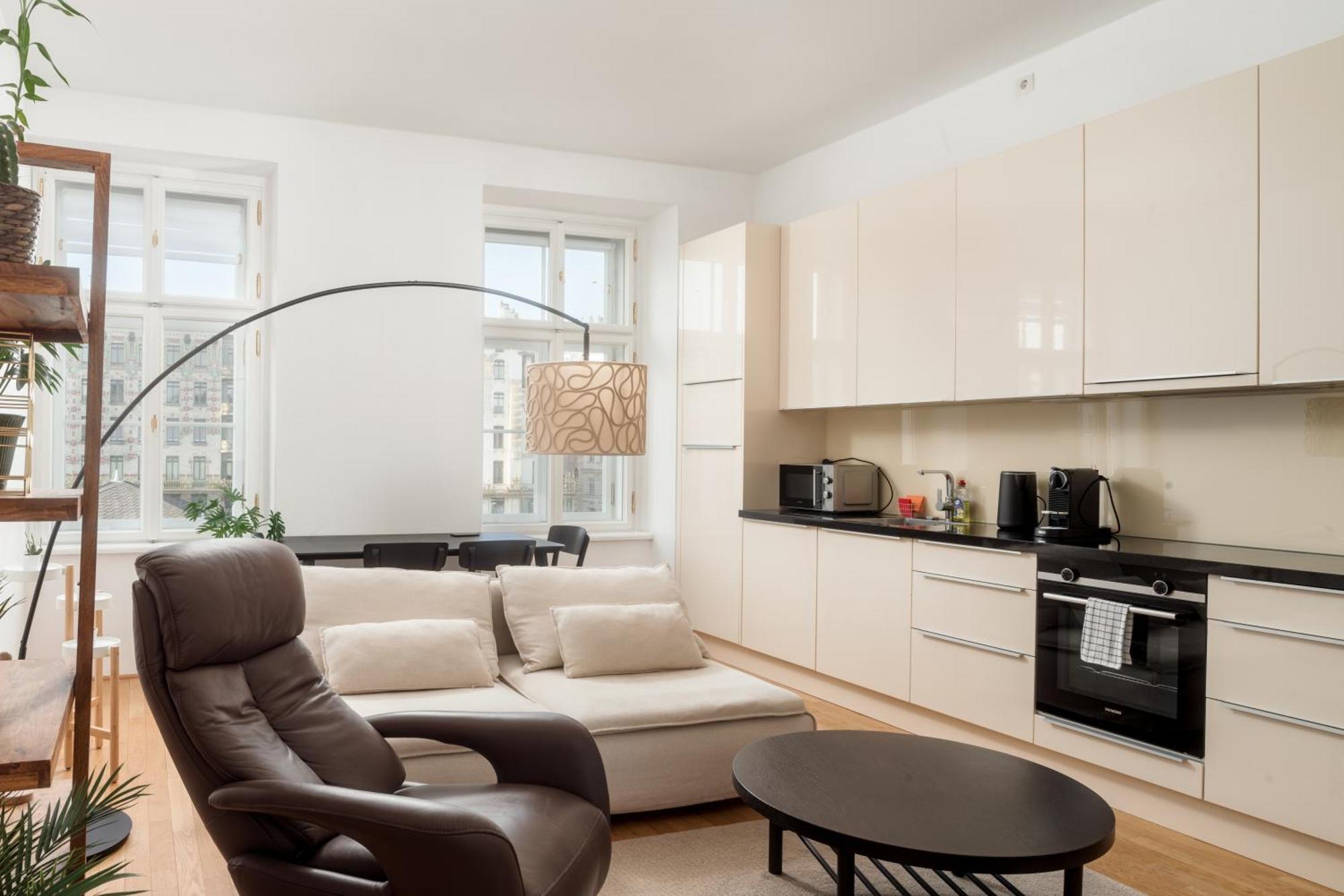 Stylish Designer Apartment At The Center Of Vienna Naschmarkt Viena Exterior foto
